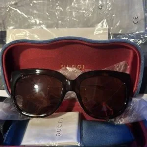 Gucci Sunglasses gg0468S Dark Tortoise/Red lens Gucci GG0468S 002 Havana/Brown Gold Soft Square Women main image 3
